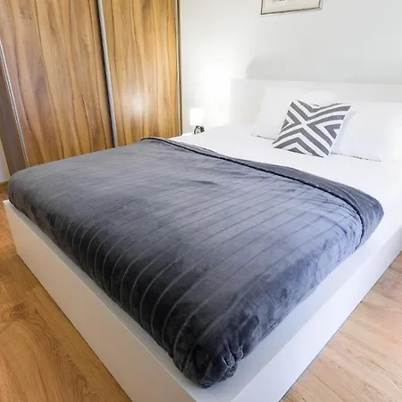 Apartament Chelmonskiego 9 Lejlighed